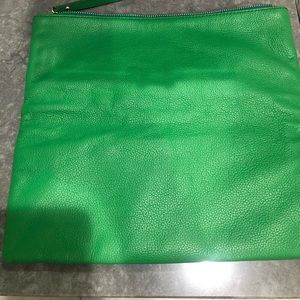 Green clutch